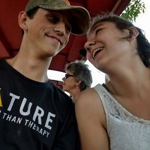 Meet your Posher, Elizabeth